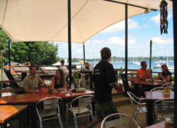 AQUARIUM CAFE on the Waterfront